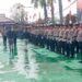 Peringati Hari Bhayakara Ke-77, Polres Tanjab Barat Gelar Upacara dan Potong Tumpeng 