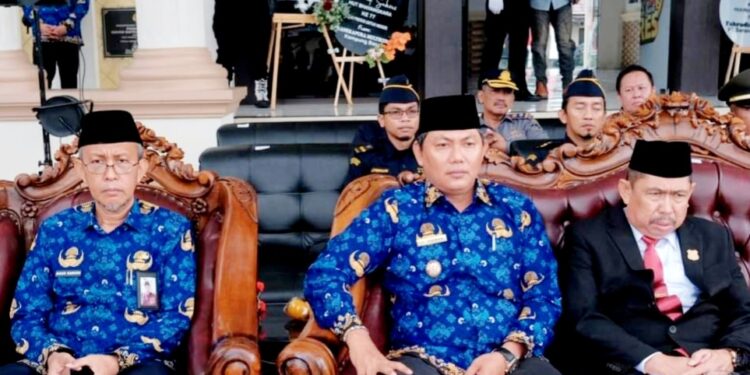 Bersama Sekda Wabup Tanjabbar Ikuti Upacara Hari Bhayangkara ke-77