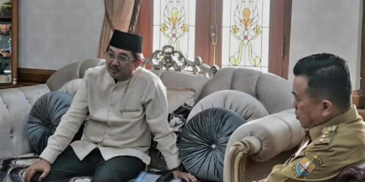 Anwar Sadat Gelar Pertemuan Bersama Gubernur Jambi Bahas Tata Niaga Komoditi Pinang