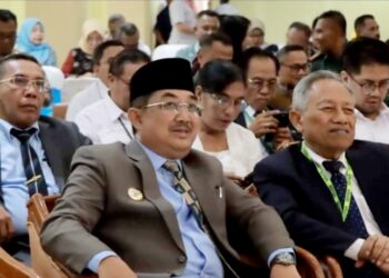 Anwar Sadat Hadiri Prosesi Wisuda Sarjana Terapan ke-52 PEM Akamigas TA 2022/2023