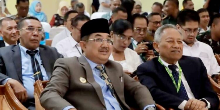 Anwar Sadat Hadiri Prosesi Wisuda Sarjana Terapan ke-52 PEM Akamigas TA 2022/2023