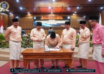 DPRD Tanjabbar Gelar Rapat Paripurna Penandatanganan Nota Kesepahaman  KUA dan PPAS 20230