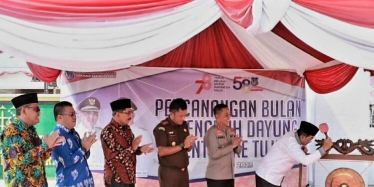 Anwar Sadat Resmikan Kegiatan Pencanangan Bulan Serengkuh Dayung Serentak ke Tujuan Tahun 2023