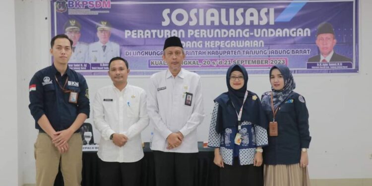 Sekda Buka Sosialisasi Perundang-Undangan Bidang Kepegawaian Tahun 2023 di Pemkab Tanjabbar