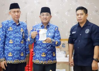 Pastikan ASN Tanjabbar Bebas Narkoba, Bupati Bersama BNNK Gelar Tes Urine Masal