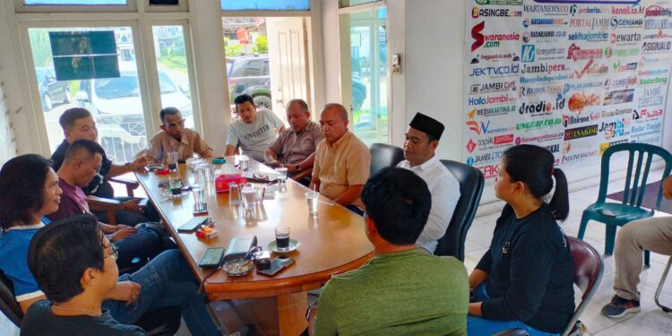 Sambangi Kantor SMSI Provinsi Jambi, PetroChina Disambut Langsung Muhtadi Putranusa