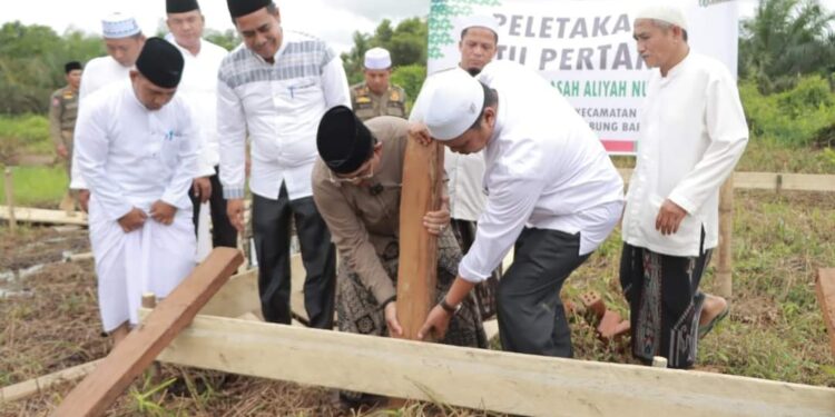 Bupati Laksanakan Peletakan Batu Pertama Madrasah Aliyah Nurus’Sa’adah Bram Itam