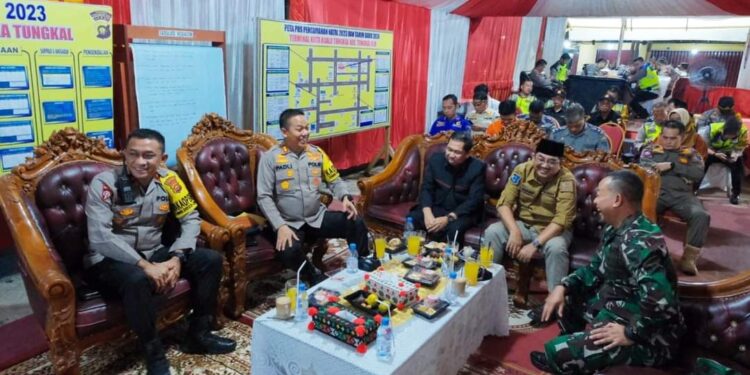 Ikuti Zoom Meeting Malam Tahun Baru, Ketua DPRD Tanjabbar Apresiasi Aparat Keamanan