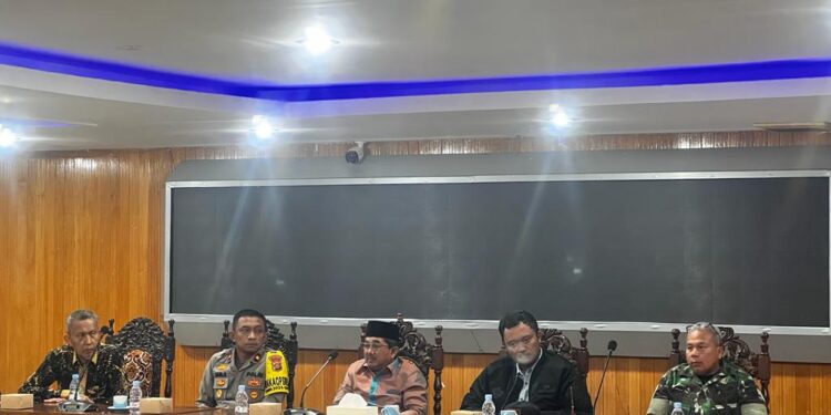 Konflik Antara Masyarakat dengan PT. Jadestone Energy, Bupati Pinta Perusahaan Peka Terhadap Dampak Lingkungan