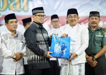 Pemkab Tanjabbar Gelar Tabligh : Bupati Sambut Hangat Al-Ustadz Ahmad Wijayanto