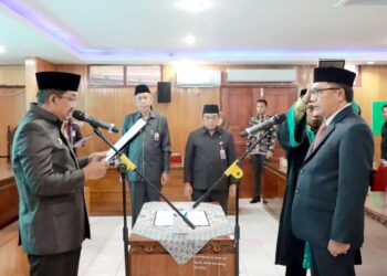 Lantik Dahlan Sebagai Pj. Sekda, Bupati Tegaskan Serius Evaluasi Kinerja OPD