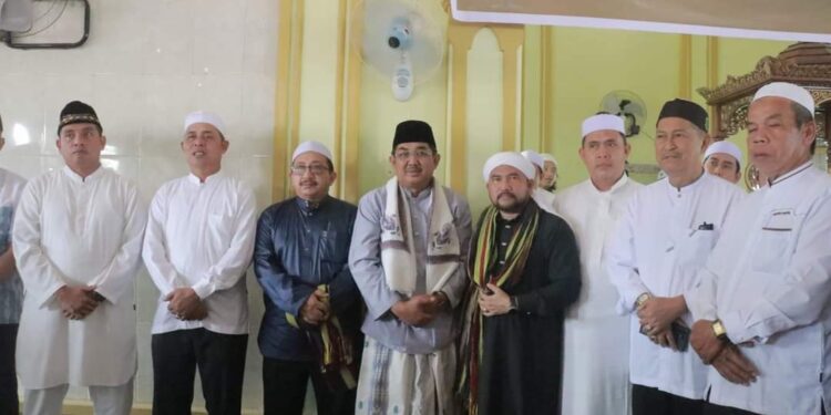 Anwar Sadat Hadiri Haul Ke-87 Tuan Guru Sapat