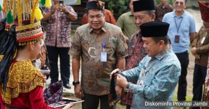 Gubernur Al Haris Didampingi Wagub Abdullah Sani Resmikan Studio Multipurpose RRI Jambi