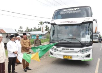 Lepas Keberangkatan Santri Lirboyo Tanjabbar, Hairan Apresiasi Pengurus Himasal