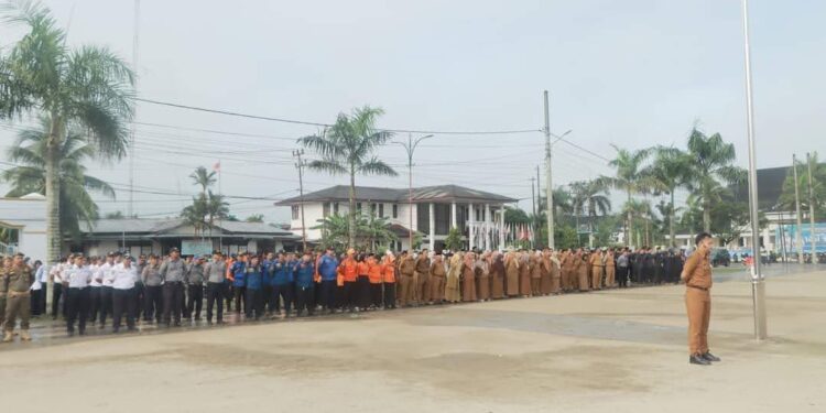 Bupati Tanjabbar Pimpin Silaturahmi dan Apel Gabungan Pasca Cuti Lebaran