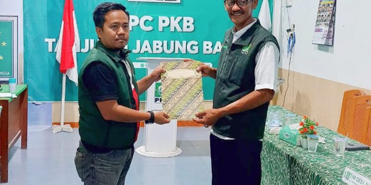 Jelang Penutupan Penjaringan Cakada PKB Tanjabbar, Tim M. Zaki Ambil Formulir