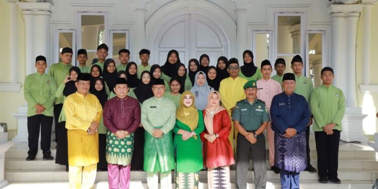 Jadi Irup Peringatan Hardiknas, Pj Sekda Tanjabbar Bacakan Amanah Kemendikbudristek