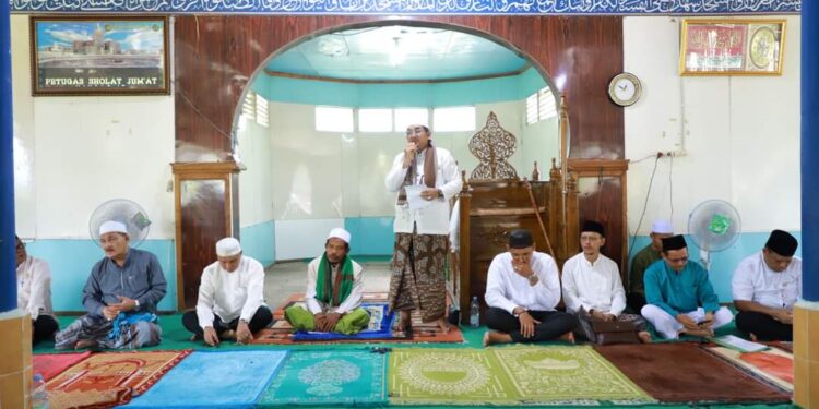 Safari Jumat di Masjid Raya Nurul Salaf Sungai Gebar, Bupati Tegaskan Pentingnya Posisi strategis Kuala Betara 