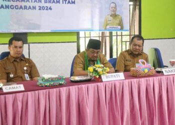Bupati Peringatkan Pemdes Jati Emas Agar Berhati-hati Gunakan APBDesa