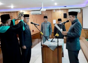 Dilantik Sebagai Pejabat Sekda Tanjabbar, Bupati Pinta H. Dahlan Jaga Kepercayaan
