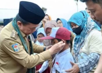 Dumisake Pendidikan Gubernur Al Haris Menyentuh Orang-orang yang Membutuhkan