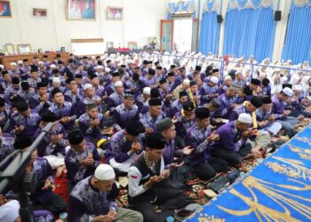 Lepas 398 Jamaah Haji,  Bupati Tanjabbar Titip Doa 