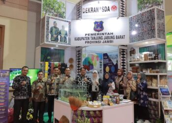 Promosikan Potensi SDA Tanjabbar di Otonomi Expo 2024, Bupati Ajak Investor Berinvestasi