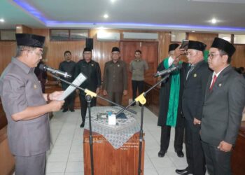 Lantik Kepala BKAD dan Kasat Pol PP, Bupati Pinta Pejabat Bekerja Penuh Tanggungjawab 