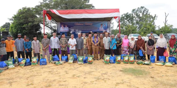 Bupati Anwar Sadat Berikan Sentuhan Kasih di Tiga Kecamatan