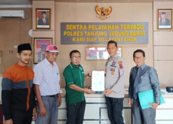 Datangi Polres, Jajaran DPC PKB Tanjabbar Laporkan Lukman Edy