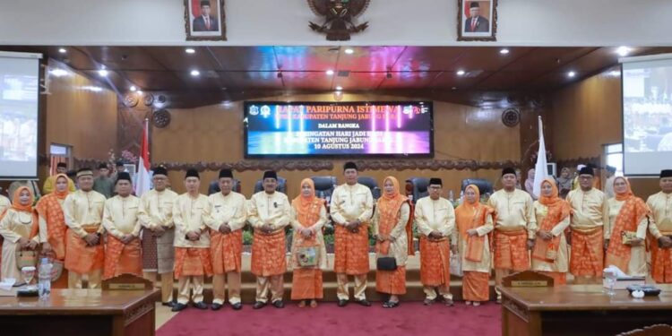 Bupati dan Wakil Bupati Hadiri Rapat Paripurna Istimewa Peringatan Hari Jadi Kabupaten Tanjabbbar ke-59