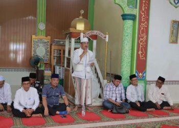 Bupati Tanjab Barat Gelar di Safari Jumat Desa Pasar Senin
