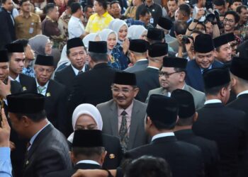 Bupati Tanjabbar Hadiri Rapat Paripurna DPRD Provinsi Jambi Pengucapan Sumpah Anggota Dewan Periode 2024-2029