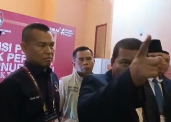 Romi Ngamuk Saat Ditanya Narkoboy, Warga: Amit amit Lah, Orang Seperti ini Tak Pantas Jadi Pemimpin
