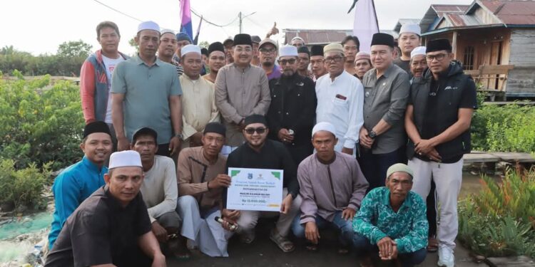 Pembangunan Masjid Daarun Najah Dimulai, Bupati Anwar Sadat Gelontorkan Bantuan Rp 15 Juta