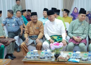 Bupati Tanjab Barat Hadiri Rapat Paripurna HUT Ke-76 Kabupaten Batanghari