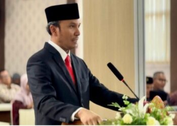 Ketua DPRD Jambi Raih Gelar Doktor di Unja dengan Predikat Cumlaude