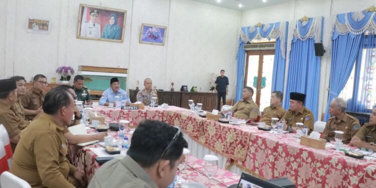 Tanjab Barat Siap Laksanakan Program Makan Bergizi Gratis, Bupati Anwar Sadat Tegaskan Komitmen