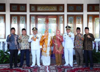 Ketua dan Anggota DPRD Sambut Kedatangan Bupati dan Wakil Bupati Tanjab Barat