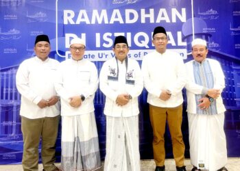 Dihadapan Para Menteri, Anwar Sadat Sampaikan Ceramah di Masjid Nasional Istiqlal Jakarta