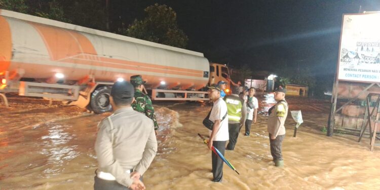 Sungai Tantang Meluap, Desa Suban Kembali Terendam