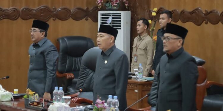 Hamdani Pimpin Langsung Rapat Paripurna Bahas Tiga Agenda Strategis Daerah