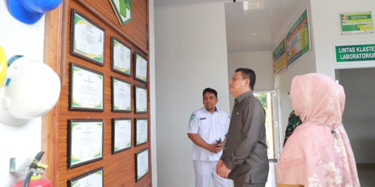 Wabup Tanjab Barat Tinjau Puskesmas Sungai Saren, Dukung Penilaian Kabupaten Layak Anak
