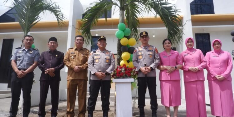 Wabup Katamso Dampingi Kapolda Jambi Resmikan Klinik dan Asrama Baru Polres Tanjab Barat