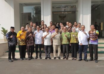 Wabup Tanjab Barat Gaungkan Kesejahteraan Petani Kelapa di Hadapan Menteri Bappenas