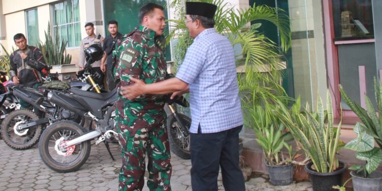 Letjen TNI Kunto Arief Wibisono Kunjungi Tanjab Barat, Bahas Pertahanan dan Pembangunan Daerah