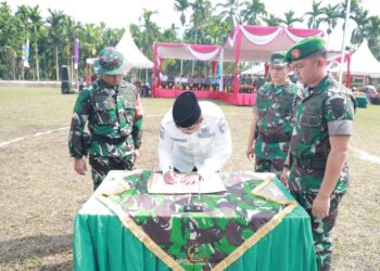TMMD ke-124 Sukses di Bram Itam, Bupati Anwar Sadat Apresiasi Kolaborasi TNI dan Warga