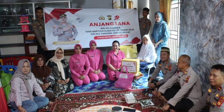 Penuh Kehangatan, Polres Tanjab Barat Gelar Anjangsana Sambut HUT Bhayangkara ke-79