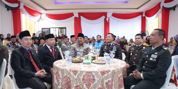Momentum HUT Bhayangkara, Bupati Tanjab Barat Ajak Polri Terus Profesional Lindungi Masyarakat
