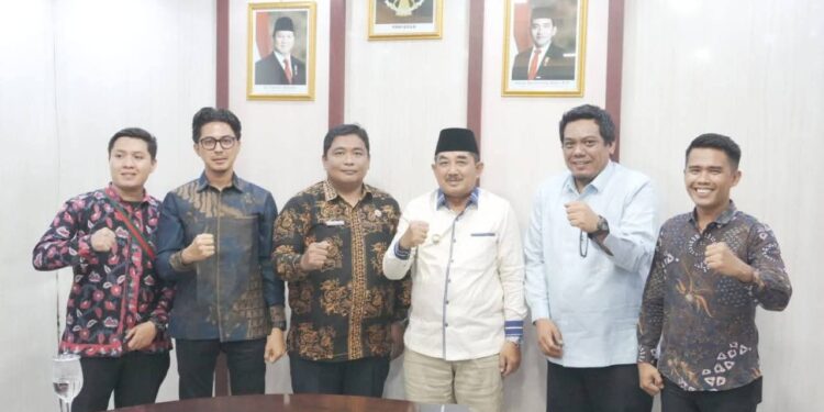 Bupati Tanjab Barat Sambut Silaturahmi KPID Jambi